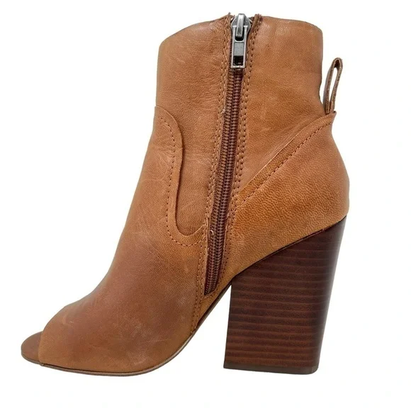 Steve Madden Boots - Picture 4 of 11